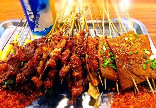 西安烧烤爆料事件视频,街头冲突引热议 第3张 西安烧烤爆料事件视频,街头冲突引热议 第3张